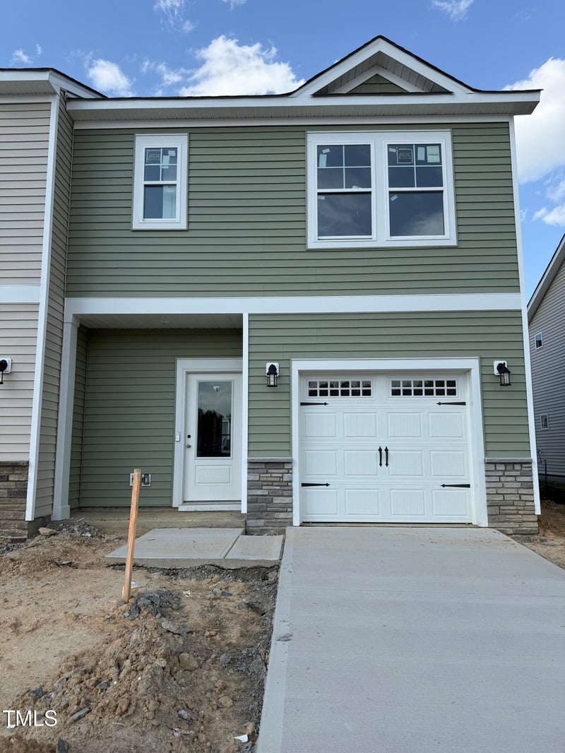 46 Shay St, Angier, NC 27501