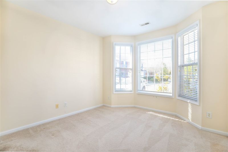 46 Signet Dr, Durham, NC 27704