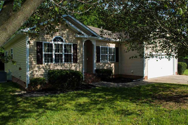 46 Silverstone Dr, Pittsboro, NC 27312