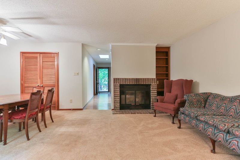 46 Stoneridge Rd, Durham, NC 27705