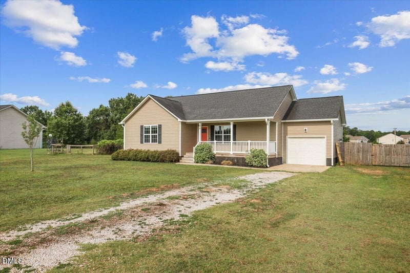 46 Sugarhill Dr, Zebulon, NC 27597