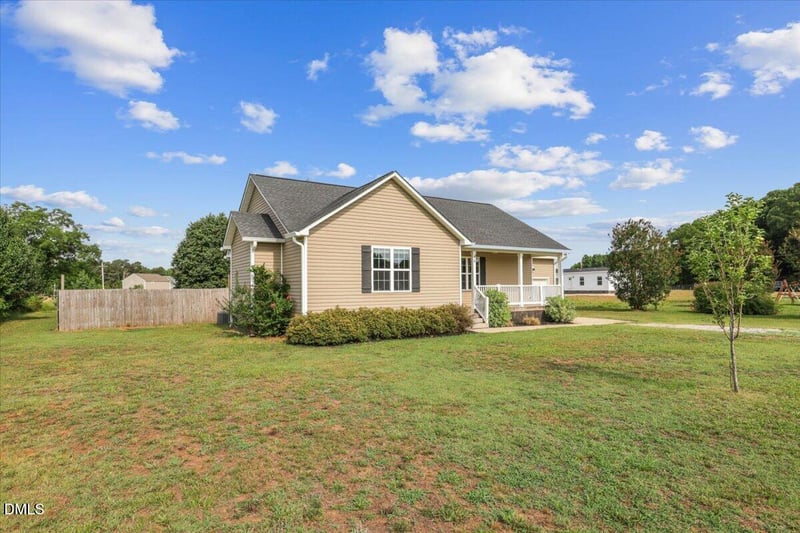 46 Sugarhill Dr, Zebulon, NC 27597