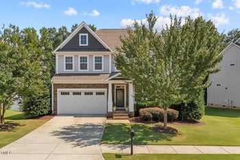 46 Woods Manor Ln, Clayton, NC 27527