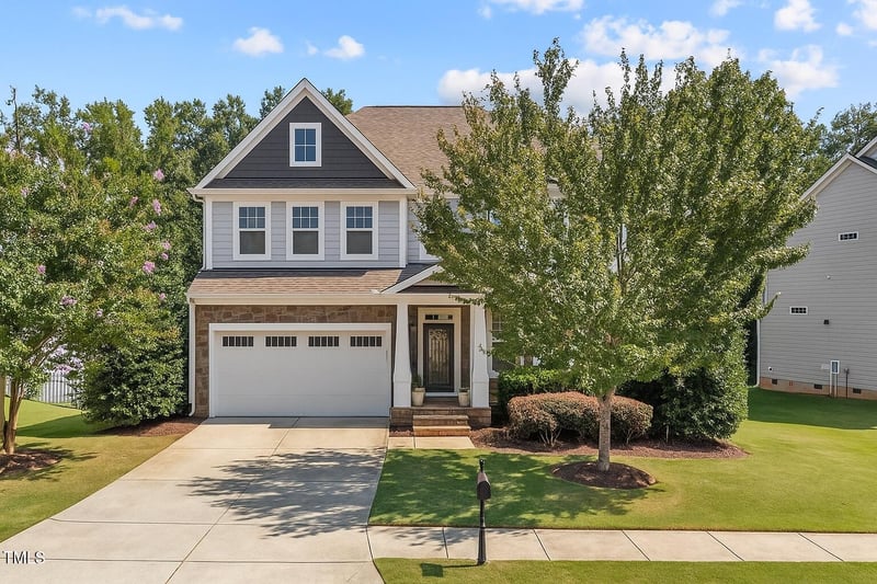 46 Woods Manor Ln, Clayton, NC 27527
