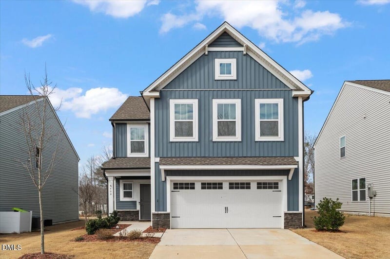 460 Curling Creek Dr, Clayton, NC 27527