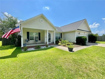 460 Derby Ln, Hope Mills, NC 28348