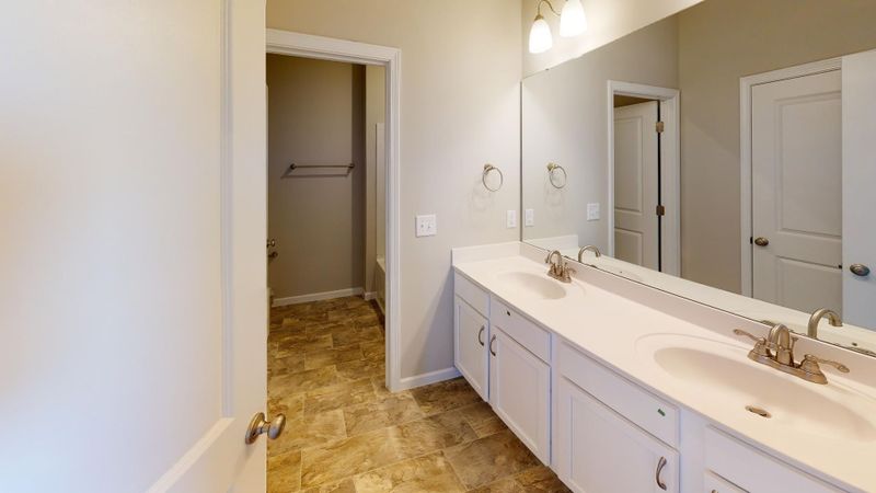 460 Haywood Glen Dr, Knightdale, NC 27545
