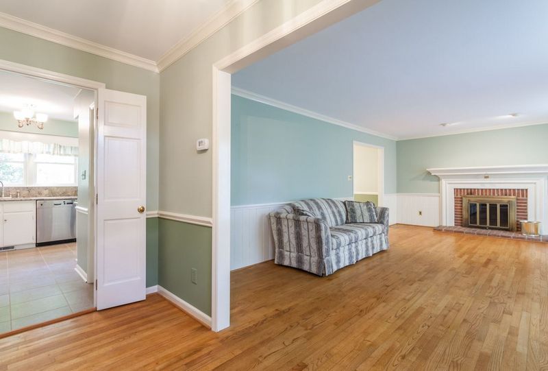 4600 Old Village Rd, Raleigh, NC 27612