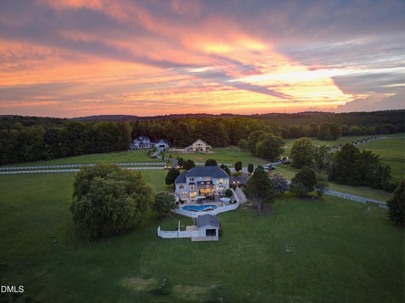 4600 Scottland Dr, Mebane, NC 27302
