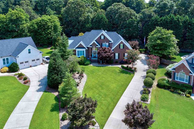 4600 Spring Crest Ct, Fuquay Varina, NC 27526