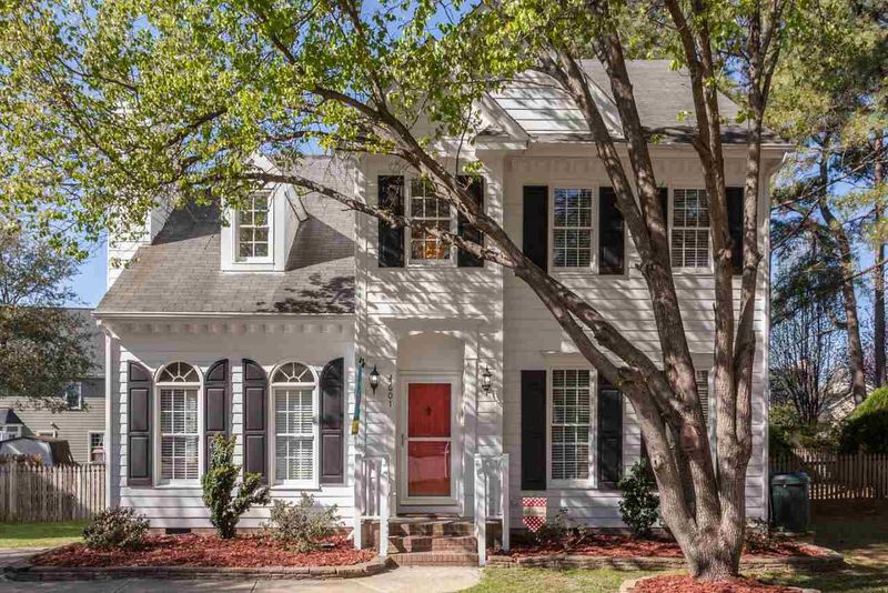 4601 Atterbury Ct, Raleigh, NC 27604