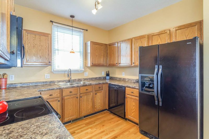 4601 Atterbury Ct, Raleigh, NC 27604