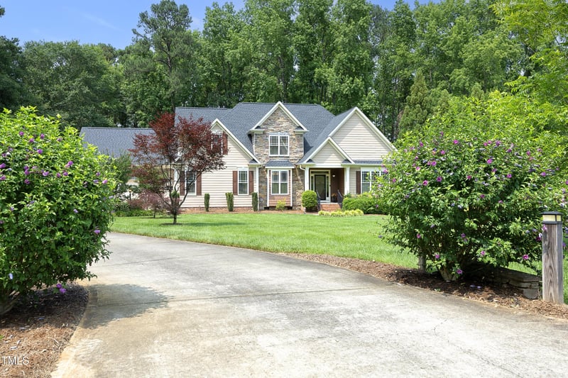 4601 Basilica Dr, Holly Springs, NC 27540