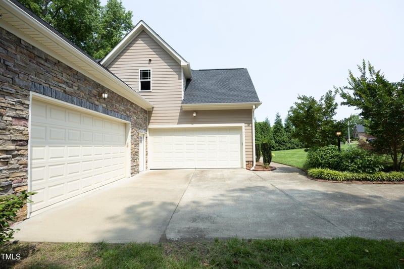 4601 Basilica Dr, Holly Springs, NC 27540