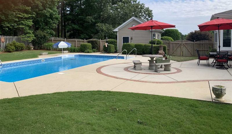 4601 Spring Crest Ct, Fuquay Varina, NC 27528