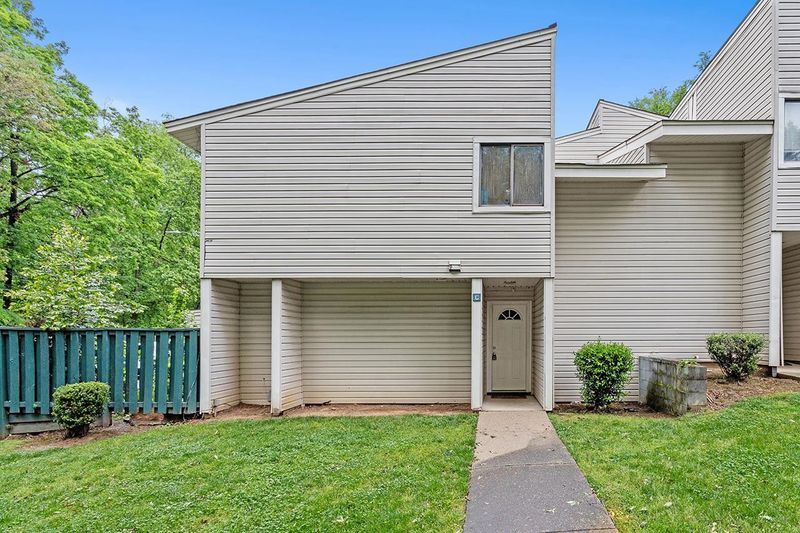 4602-C Millstone Dr #C, Raleigh, NC 27604