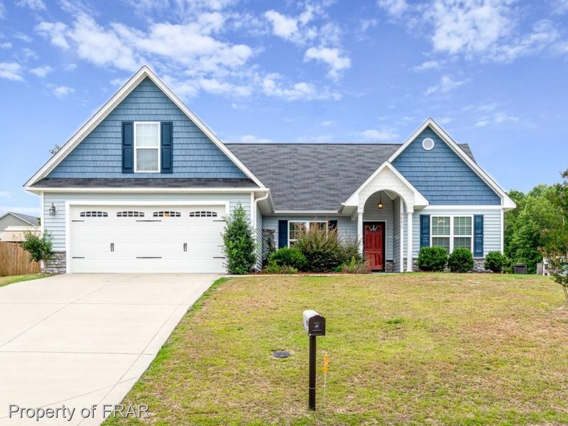 4602 Cedar Pass Dr, Hope Mills, NC 28348