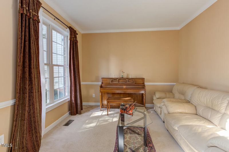 4602 Dutchess Ln, Durham, NC 27707