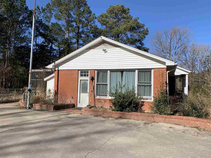 4602 Kemp Rd, Durham, NC 27703