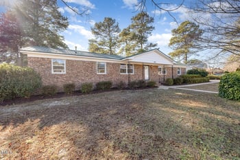 4603 Canterbury Dr, Fayetteville, NC 28304