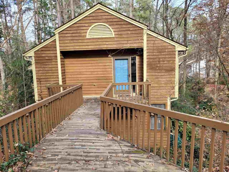 4604 Pebble Ct, Raleigh, NC 27613