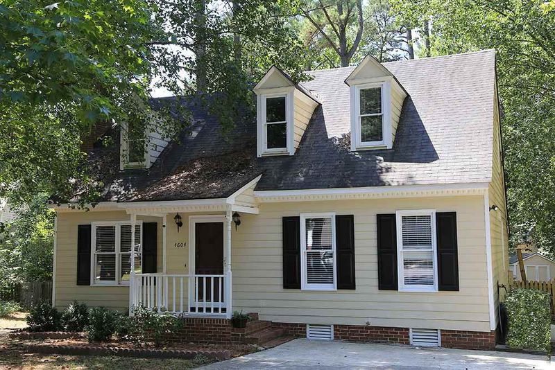 4604 Thurmount Pl, Raleigh, NC 27604
