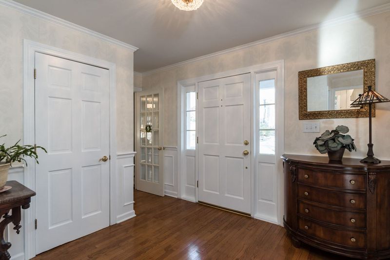 4605 Connell Dr, Raleigh, NC 27612