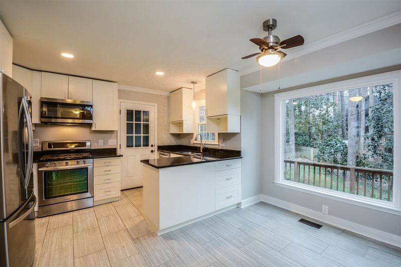 4605 Gunston Pl, Raleigh, NC 27612