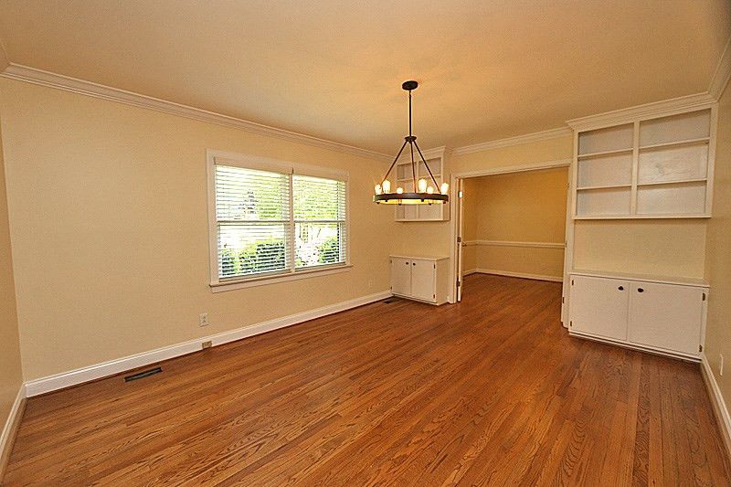 4605 Pitt St, Raleigh, NC 27609