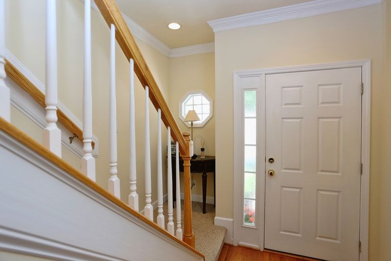 4606 Asterwood Dr, Raleigh, NC 27606