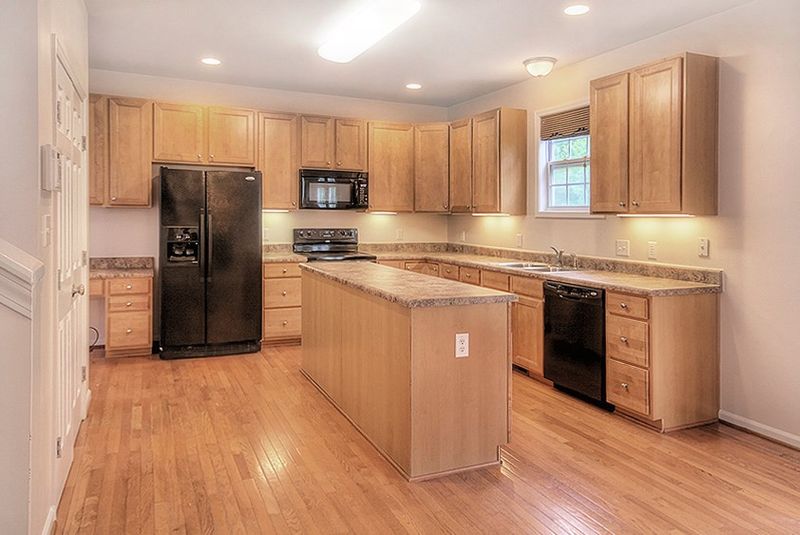 4606 Cottendale Dr, Durham, NC 27703