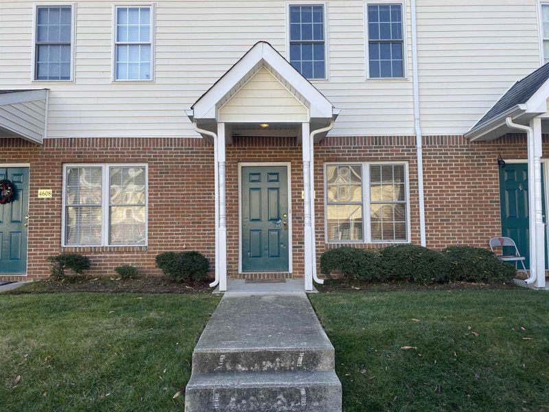 4606 Punjab St, Raleigh, NC 27604