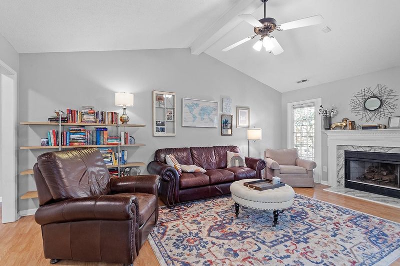 4608 Ashmont Ct, Raleigh, NC 27616