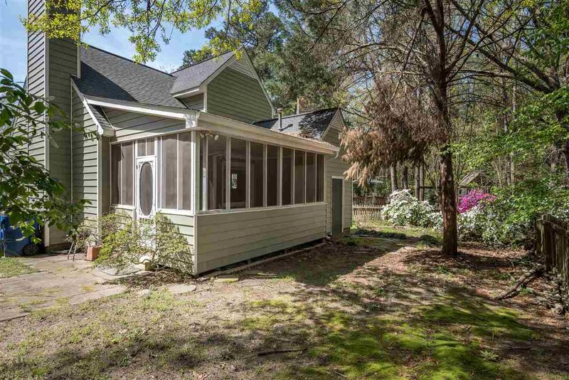 4609 Ellsmere Ln, Raleigh, NC 27604
