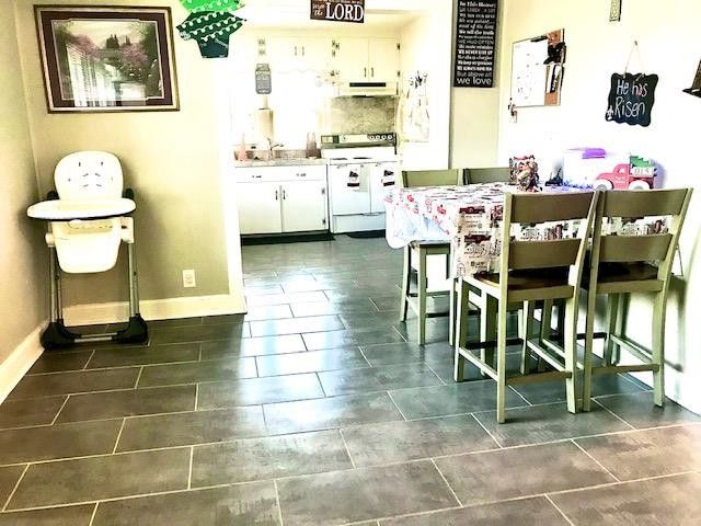 461 S Church St, Coats, NC 27521