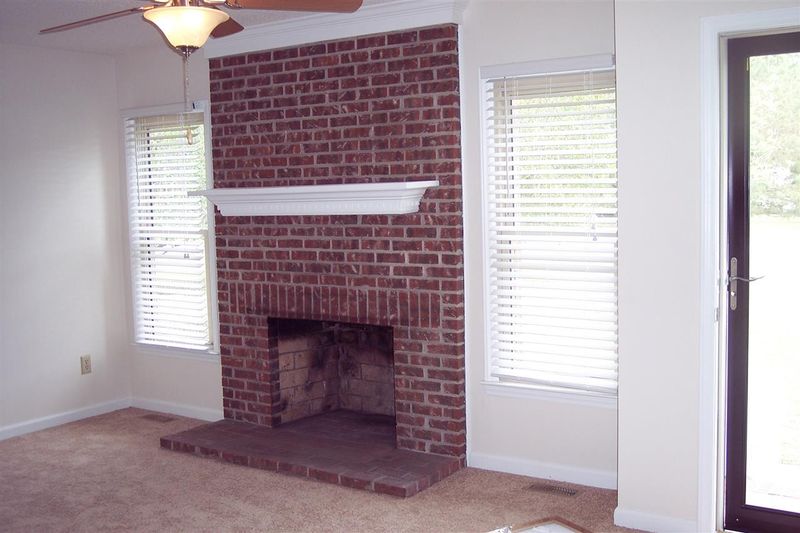461 Government Rd, Clayton, NC 27520