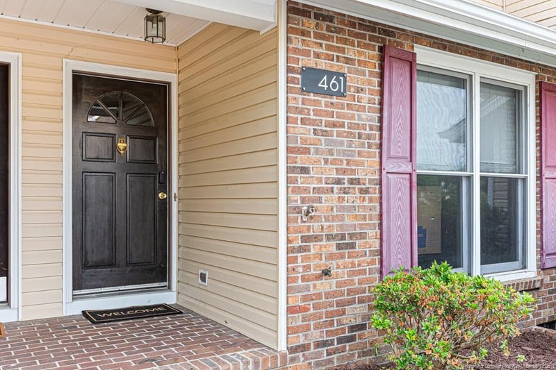 461 Lands End Rd, Fayetteville, NC 28314