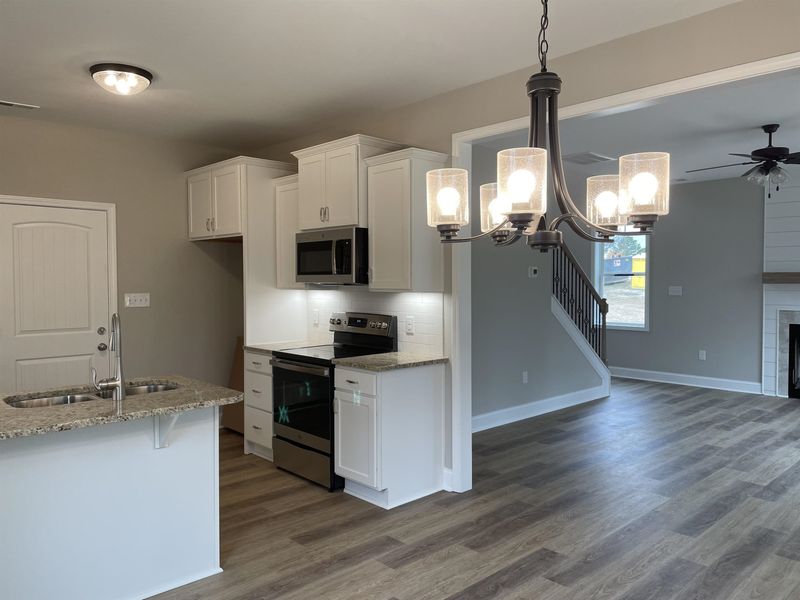 461 Railroad Rd, Benson, NC 27504