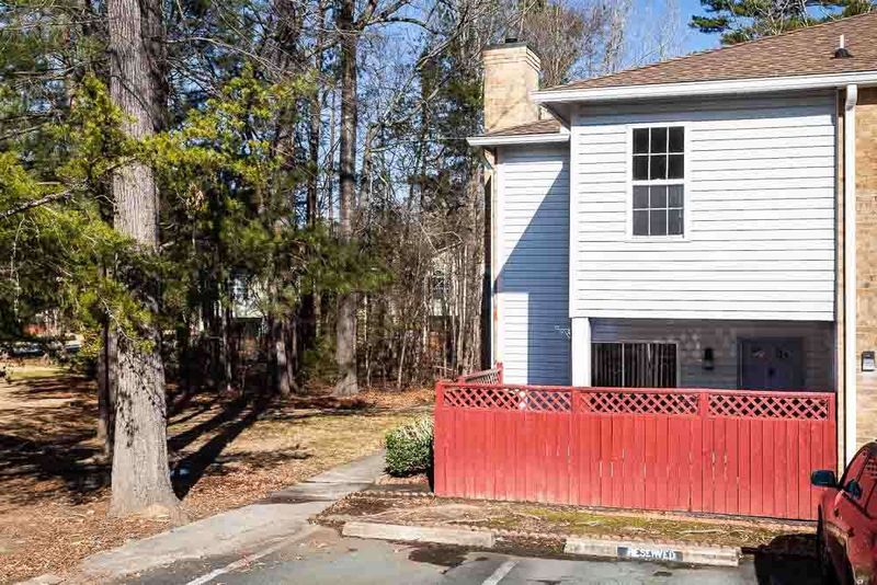 461 Summerwalk Cir #461, Chapel Hill, NC 27517