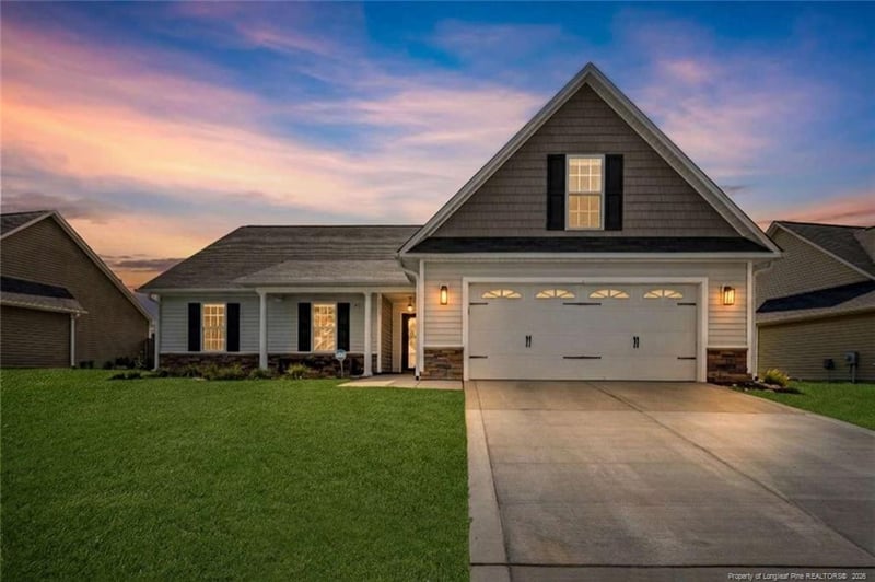 4610 Cedar Pass Dr, Hope Mills, NC 28348