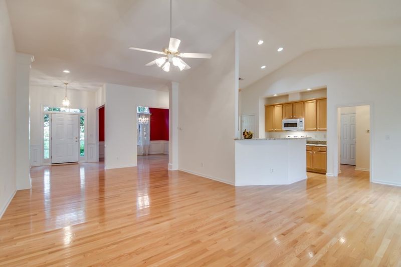 4611 Regency Dr, Durham, NC 27713