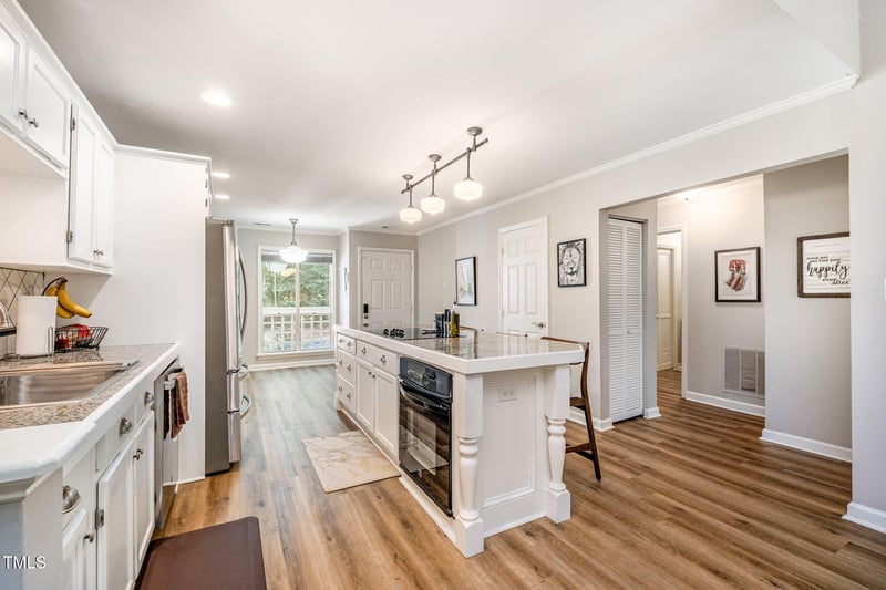 4611 Timbermill Ct #302, Raleigh, NC 27612