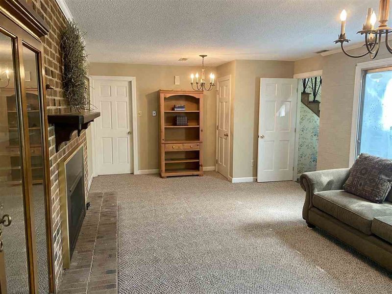 4612 Forestville Rd, Raleigh, NC 27616