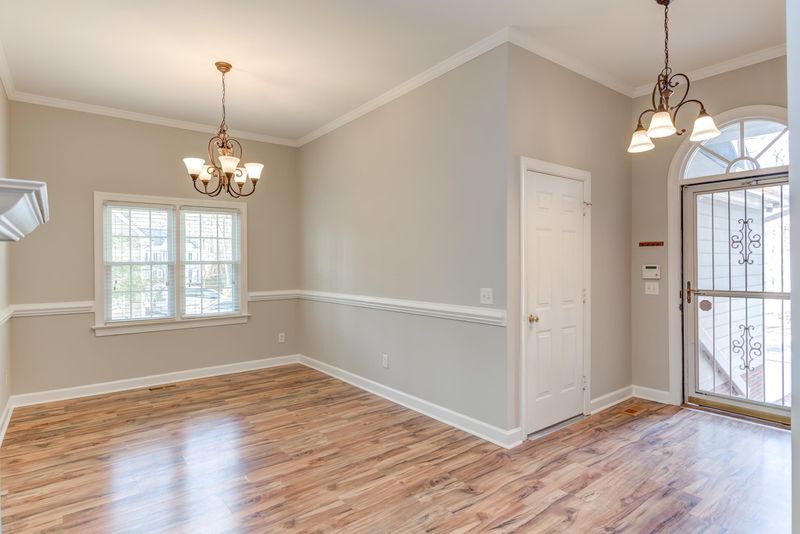 4612 Mill Rock Ln, Raleigh, NC 27616