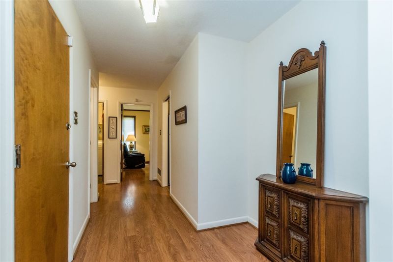 4612 Pemberton Dr, Raleigh, NC 27609