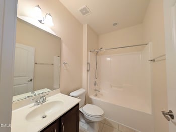 4612 Thorn Leaf Ct, Raleigh, NC 27604