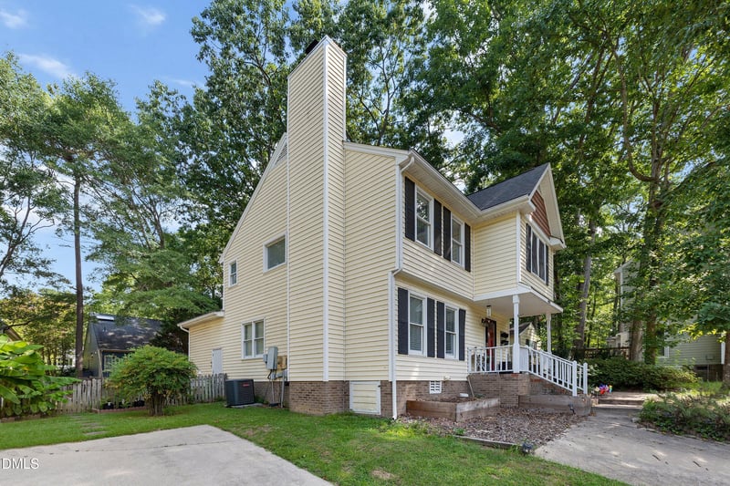 4613 Ellsmere Ln, Raleigh, NC 27604