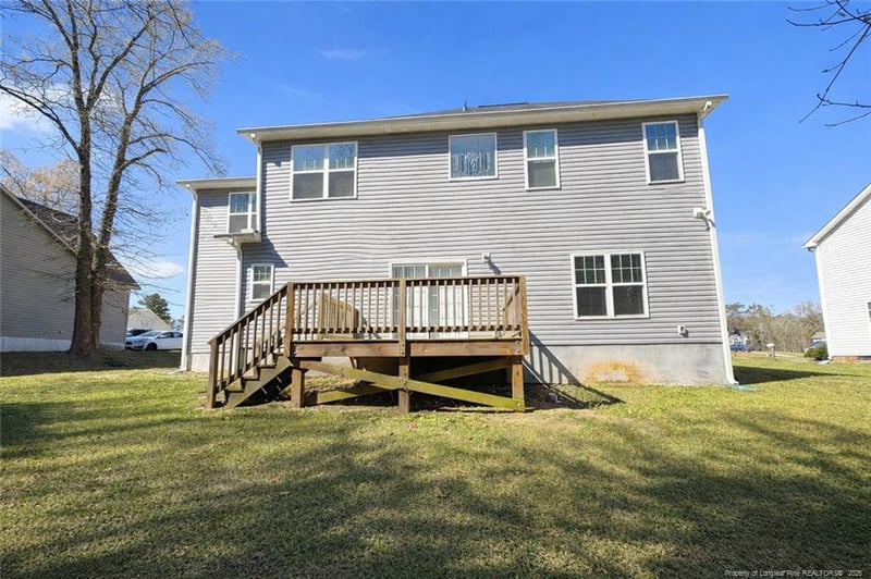 4615 Cedar Pass Dr, Hope Mills, NC 28348