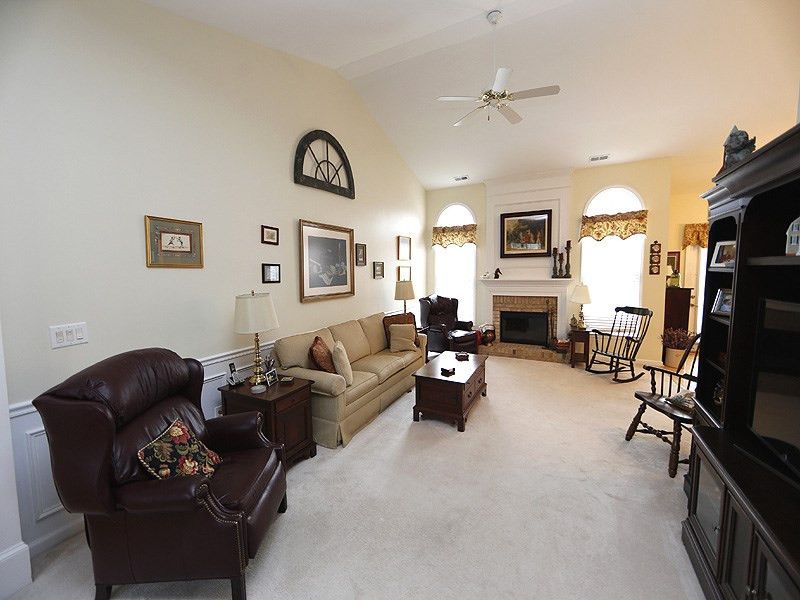4616 Regency Dr, Durham, NC 27713