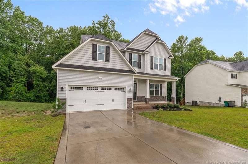 4616 Scenic Pines Dr, Hope Mills, NC 28348